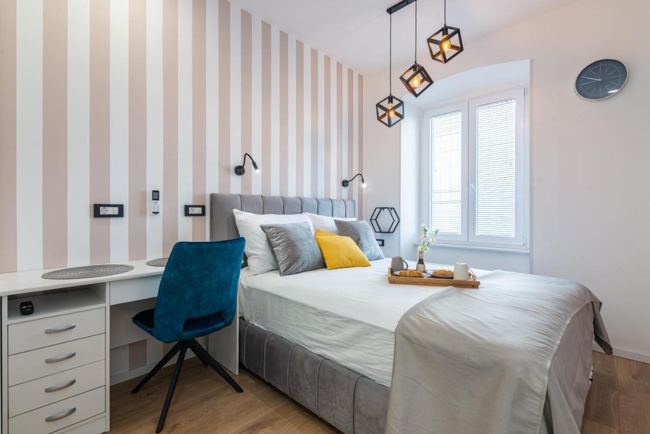 Apartments & Rooms Six غييكا المظهر الخارجي الصورة