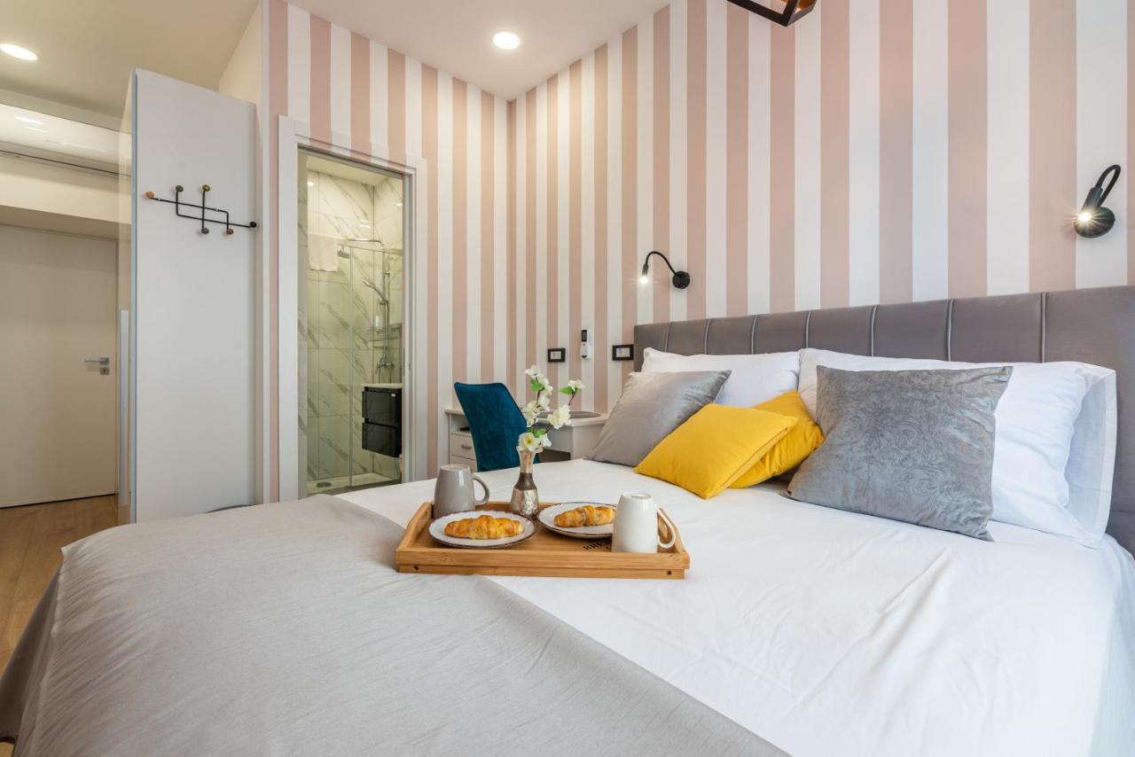 Apartments & Rooms Six غييكا المظهر الخارجي الصورة